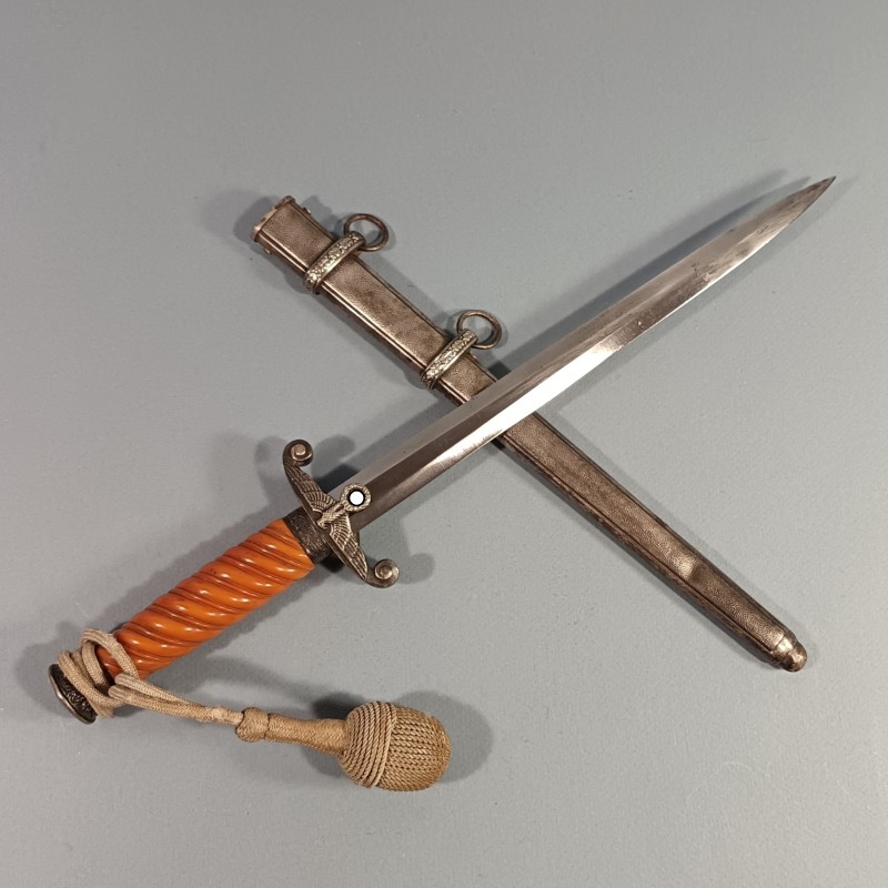 DAGUE ALLEMANDE WEHRMACHT POUR LA HEER MODELE 1935 AVEC POIGNEE ORANGE ET DRAGONNE MARQUAGE CARL WUSTHOF SOLINGEN